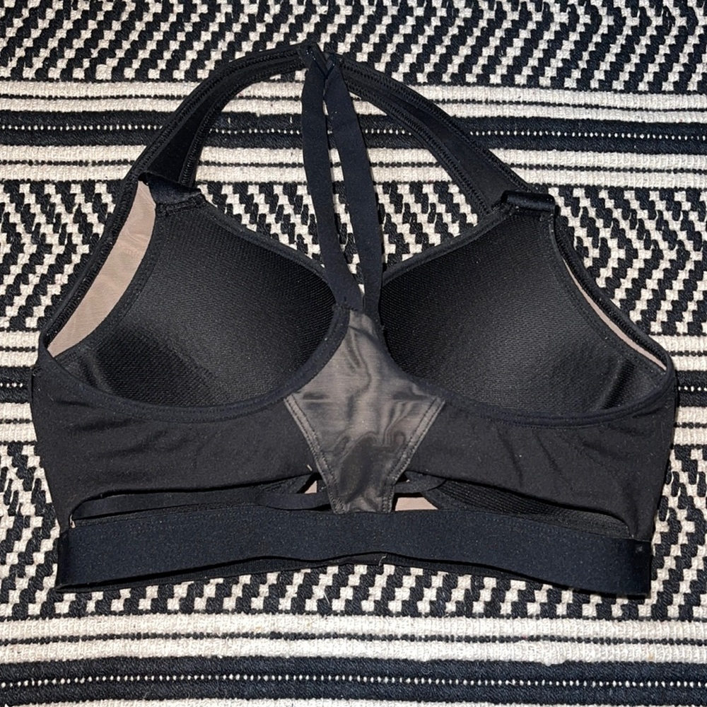 Victoria’s Secret sports bra - Picture 2 of 5